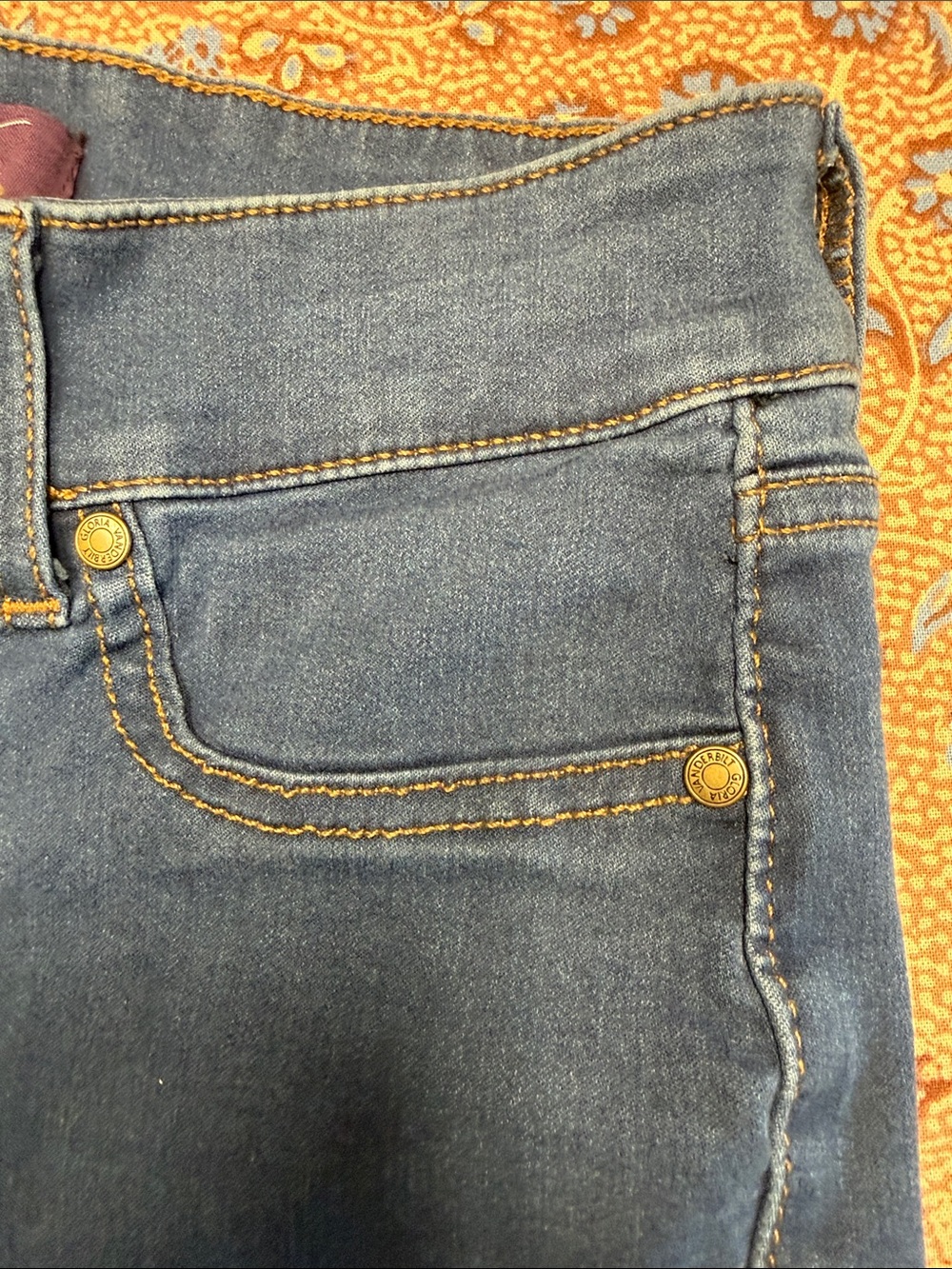 Gloria Vanderbilt Mid-Rise Straight Leg Jeans in Deep Blue - Picture 11 of 15